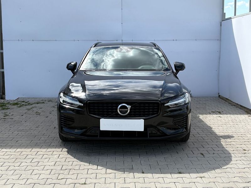 Volvo V60 R-Design T6 TWIN ENGINE AWD 25 - fotka 5 z 27