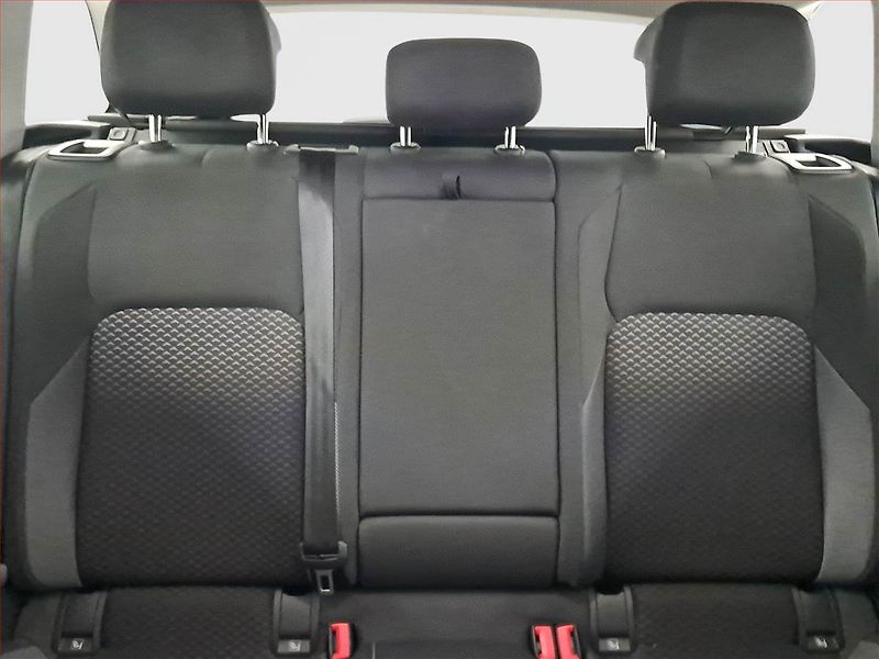 Volkswagen Golf (2023) Life 1.5 TSI, Navi, Tempomat - fotka 10 z 18