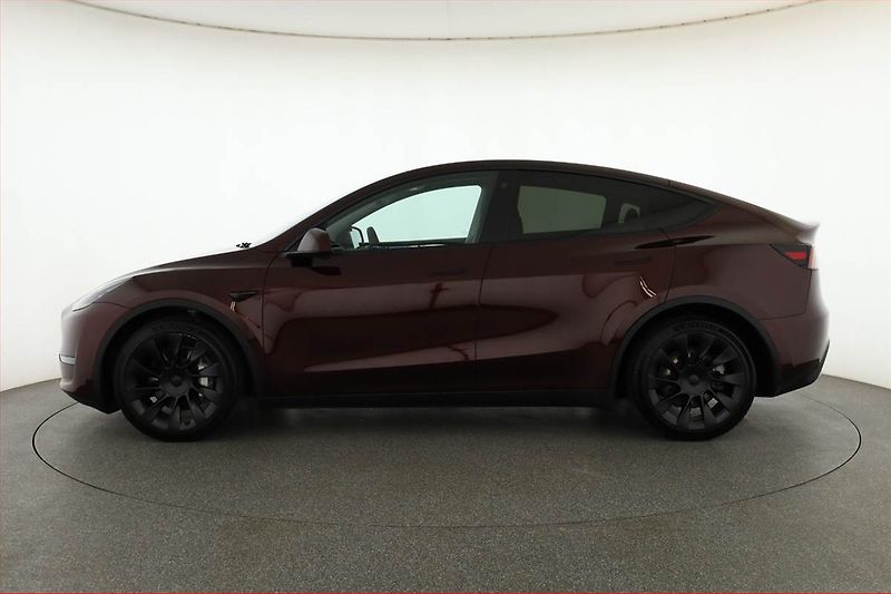 Tesla Model Y (2023) Long Range AWD 79kWh, SoH 94% - fotka 3 z 20