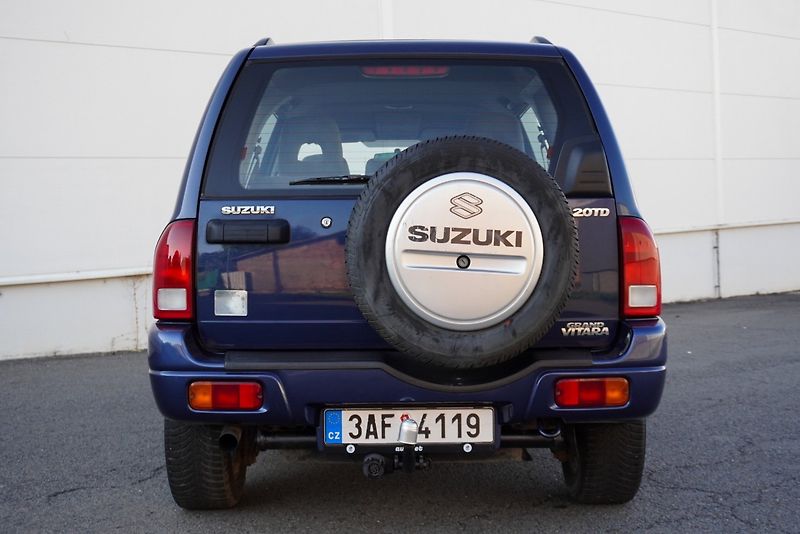 Suzuki Grand Vitara XL-7 - fotka 7 z 45