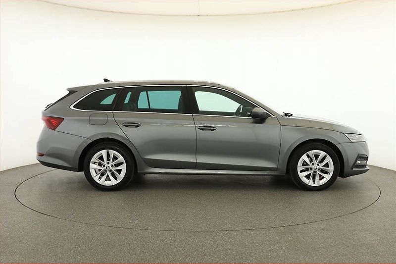 Škoda Octavia (2023) Style 2.0 TDI, 4X4, Automat - fotka 6 z 17