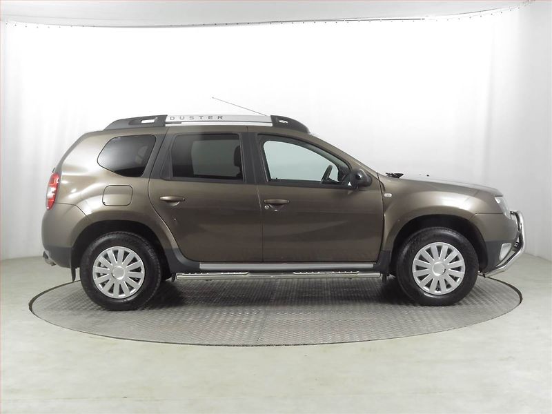 Dacia Duster (2017) 1.6 SCe, 4X4, Serv.kniha - fotka 6 z 21