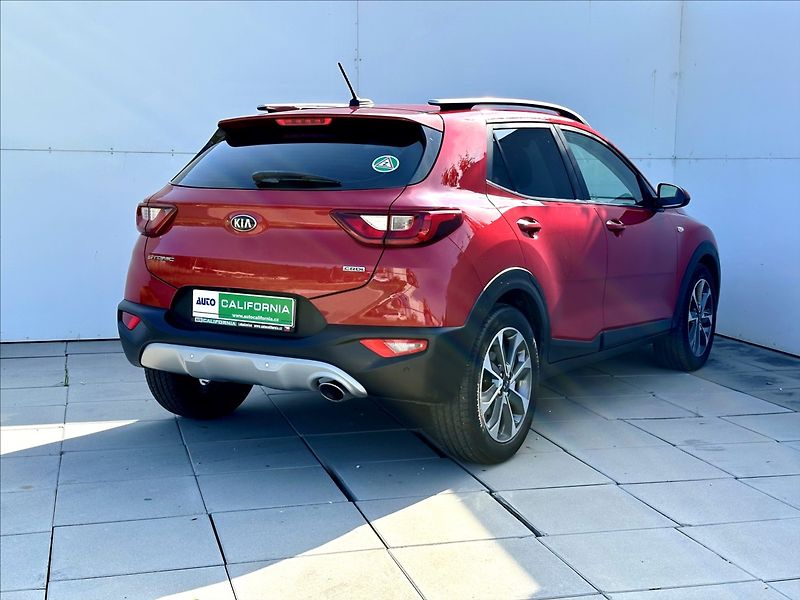 Kia Stonic 1,6 CRDi Aut.klima,Kamera - fotka 7 z 39