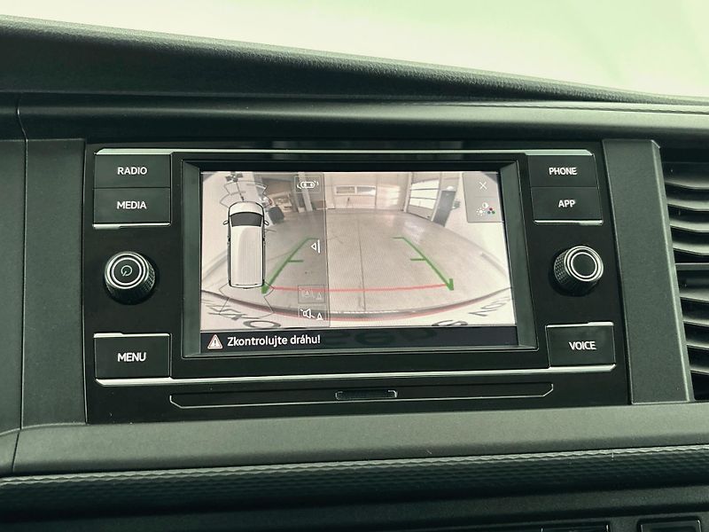 Volkswagen Caravelle Long DSG - fotka 23 z 26