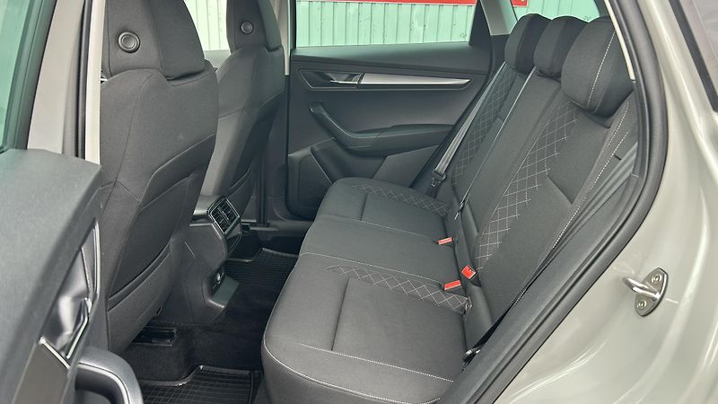 Škoda Karoq (2021) 1,5 TSI - fotka 9 z 23