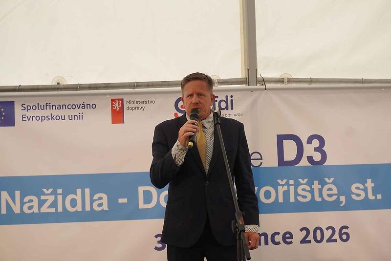 Otevření nového úseku dálnice D3 od Nažidel k Dolnímu Dvořišti.
