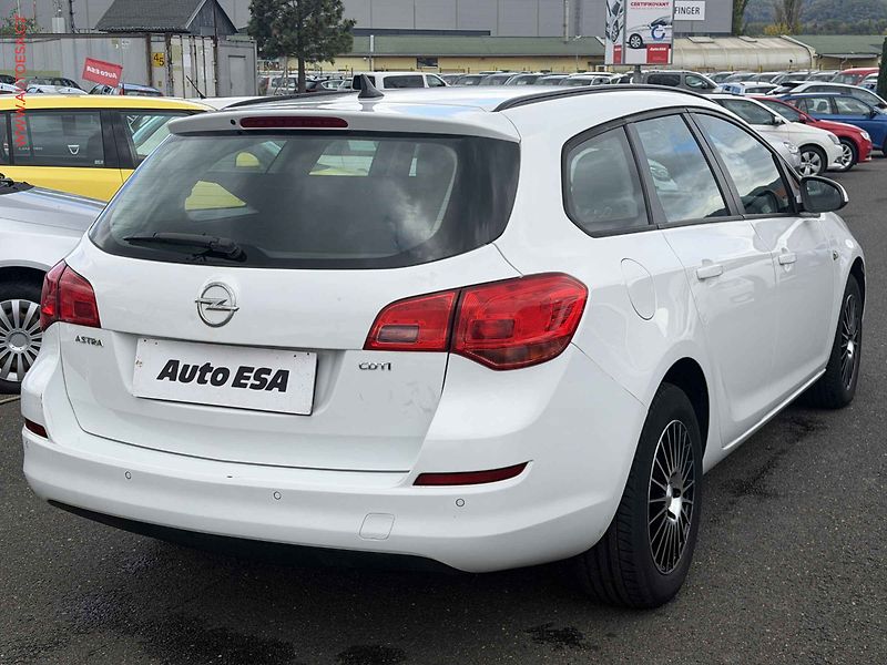 Opel Astra (2015) 1.6 CDTi, ČR, AC, tempo - fotka 4 z 13