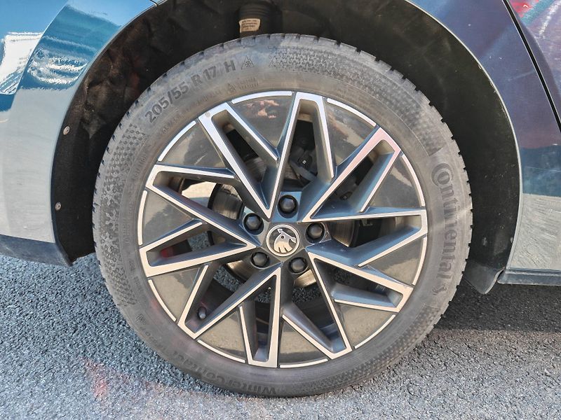Škoda Octavia Ambition 6MP 1,5TSI - fotka 20 z 20