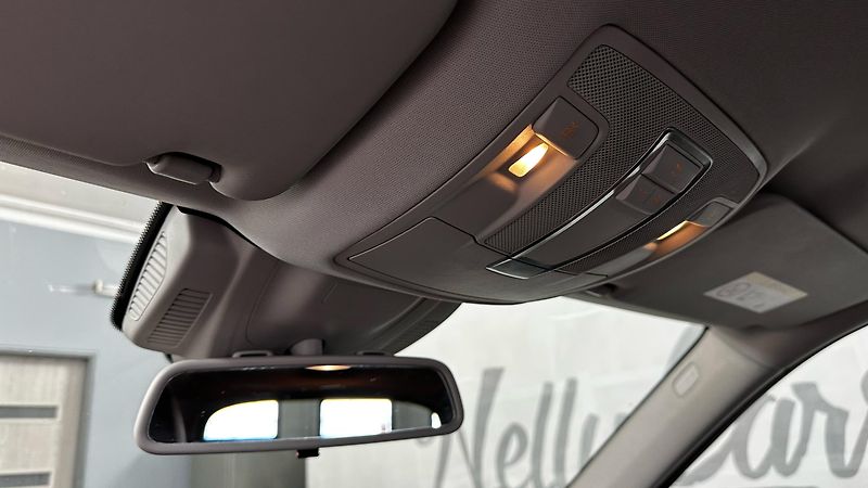 Mercedes-Benz GLE 250D / 4.MATIC / DVĚ SADY KOL - fotka 39 z 46