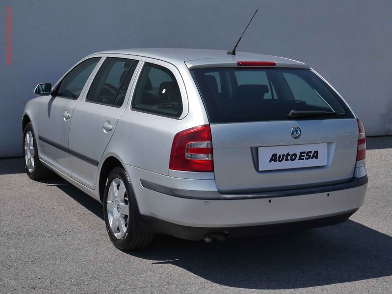Škoda Octavia (2007) 1.9 TDi, STK 8/2027, AC - fotka 6 z 13
