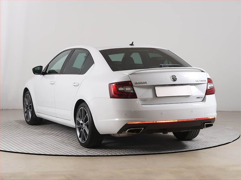 Škoda Octavia (2017) RS 2.0 TDI 4x4 DSG, 4X4 - fotka 4 z 19