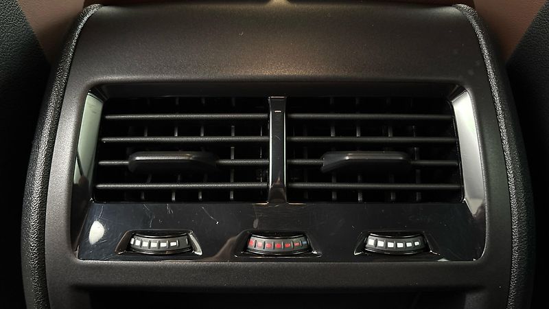 BMW X5 45e AUT xDrive M-paket - fotka 23 z 30