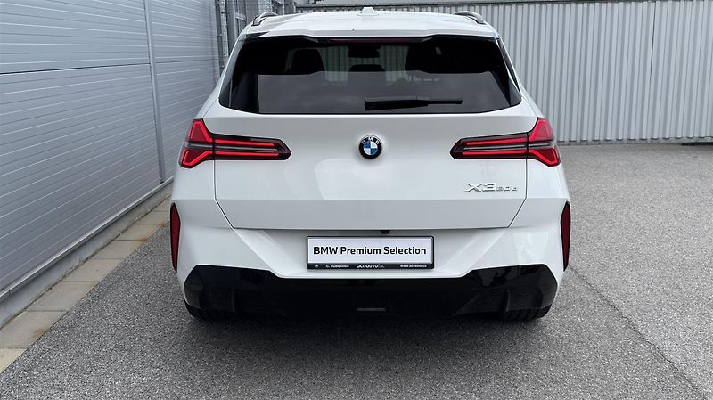 BMW X3 20d xDrive Mpaket HeadUp - fotka 7 z 13