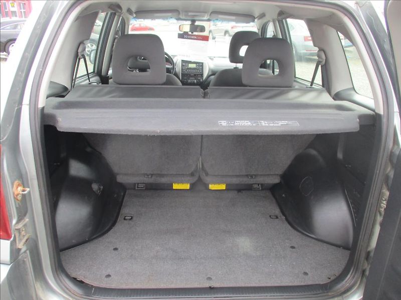 Toyota RAV4 2,0 D4D, 4x4,digiklima,tažné, - fotka 13 z 33