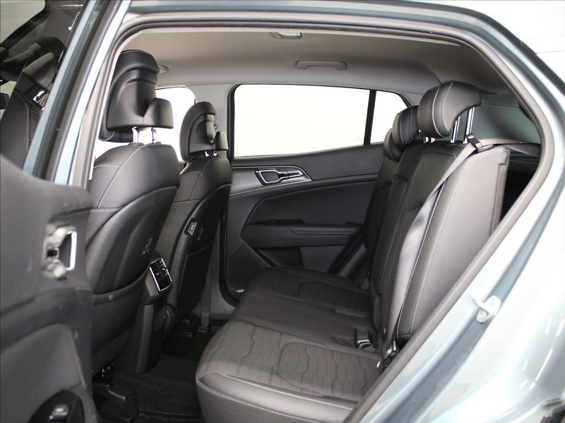 Kia Sportage 1,6 T-GDi 132kW 4x4 Výprodej! - fotka 7 z 27