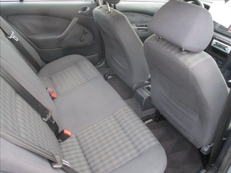 Škoda Octavia 1,6 i klima,serv.kniha,CZ - fotka 11 z 34