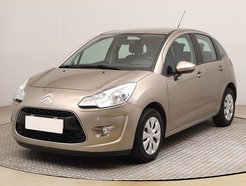 Citroën C3 (2011) 1.4 i, ČR,1.maj - fotka 2 z 14