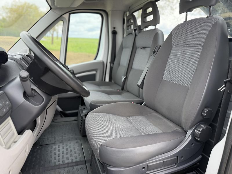 Peugeot Boxer (2010) 3.0 HDi novy sklápěč 159000km  - fotka 14 z 16