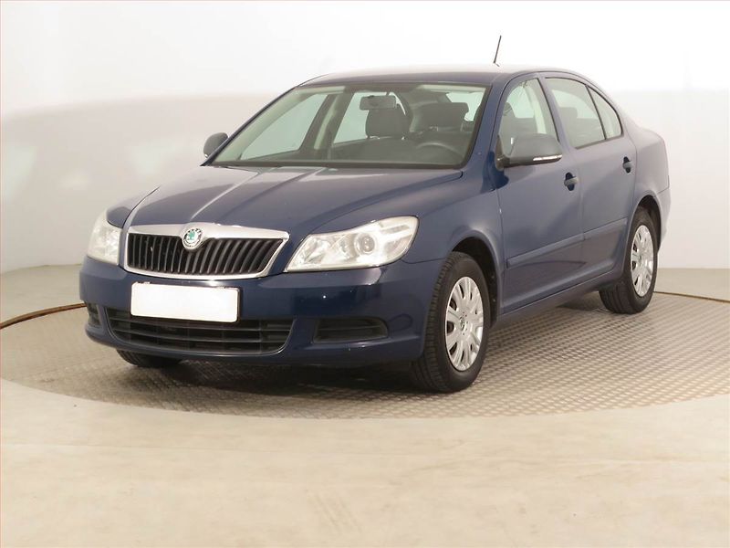 Škoda Octavia (2012) Ambition 1.4 TSI, Serv.kniha - fotka 2 z 14