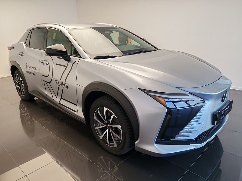 Lexus RZ 450e 450e Executive 4x4 - fotka 4 z 40