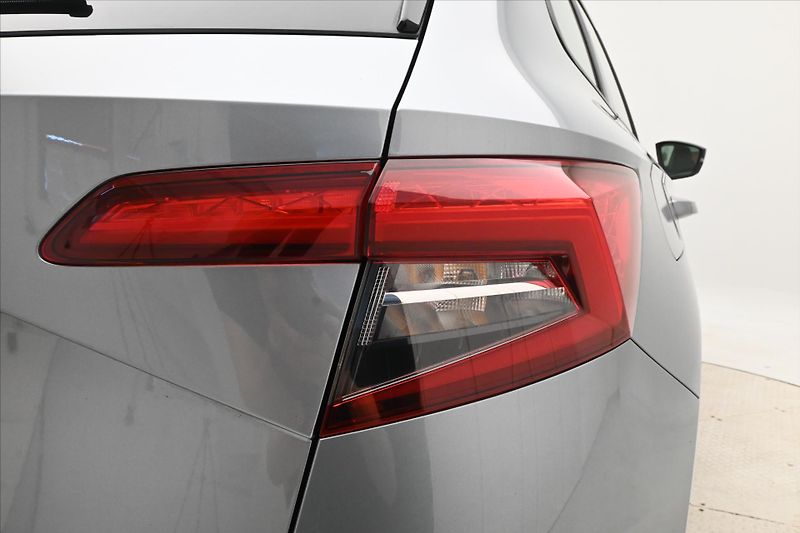 Škoda Karoq 2,0 TDI 85 kW Clever Záruka až - fotka 30 z 31