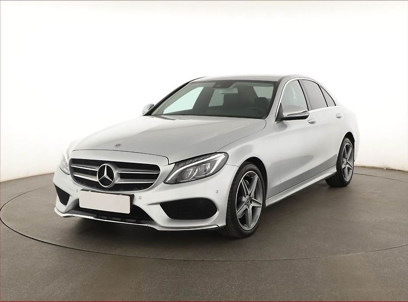 Mercedes-Benz Třídy C (2019) C 220 d 4MATIC - fotka 2 z 19
