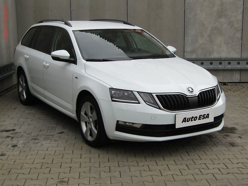 Škoda Octavia (2018) 2.0 TDi, Clever, LED - fotografie inzerátu