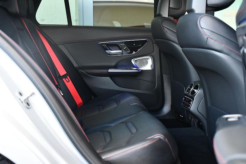 Mercedes-Benz Třídy C 43 AMG 4M N.TOP PANO HUD ČR - fotka 25 z 54