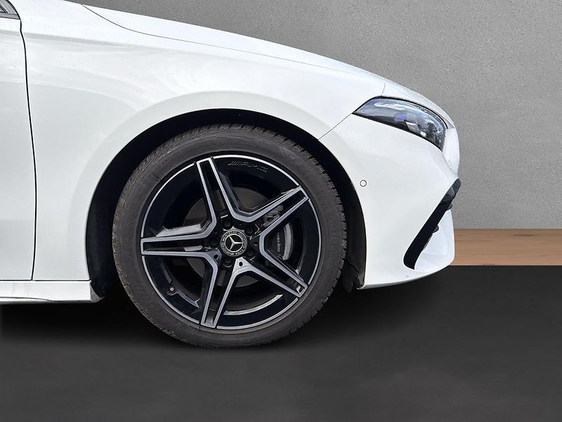 Mercedes-Benz Třídy A 200 - fotka 15 z 18