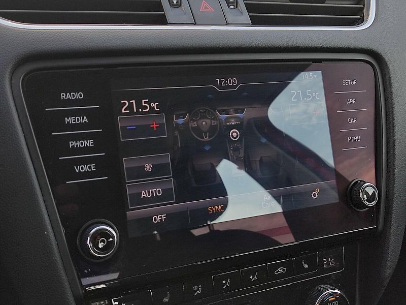 Škoda Octavia (2017) Style 1,6 Tdi 85 Kw - fotka 12 z 35