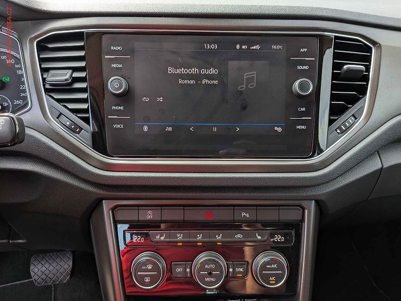 Volkswagen T-Roc (2020) 1.5TSI, ČR, DSG, LED, autoAC - fotka 11 z 17