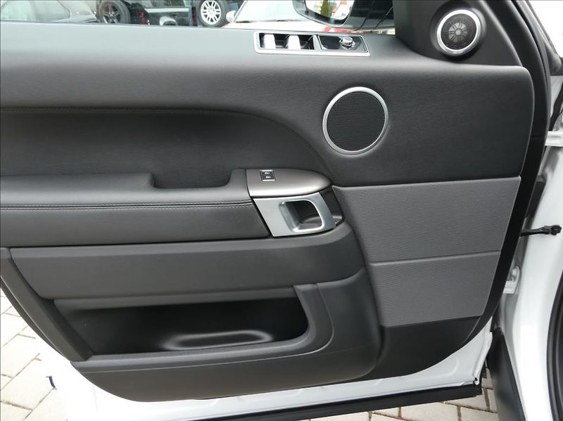 Land Rover Range Rover Sport 3,0 D250 S, ČR, DPH - fotka 14 z 38