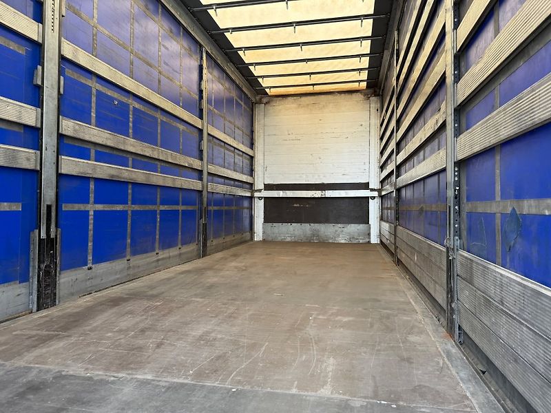 Mercedes-Benz 2545 Actros 6x2 + Schmitz ZCS1 - fotka 14 z 21