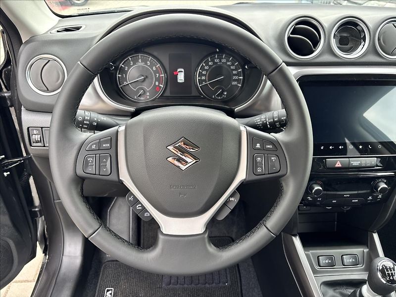 Suzuki Vitara (2026) 1,4 BoosterJet  Premuim - fotka 15 z 16