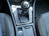 Volkswagen Golf 1,6 TDi 81kW CUP,2xkola,naviga - náhled 27
