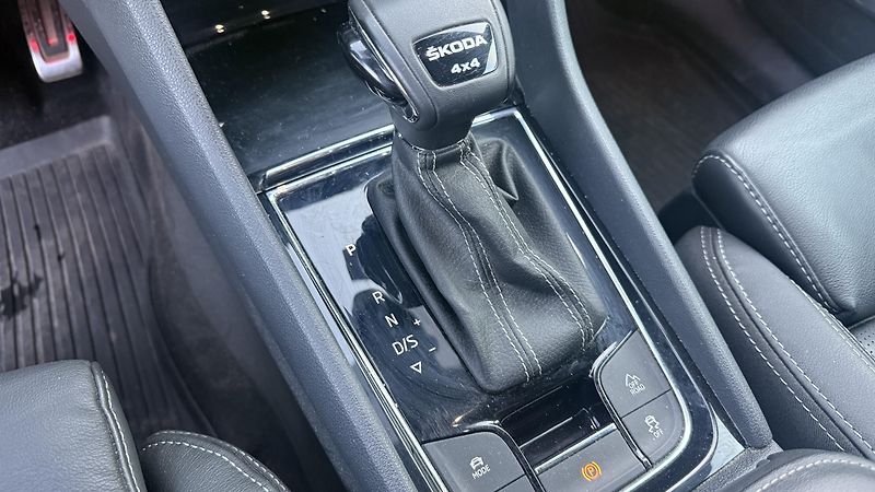 Škoda Kodiaq (2023) 2.0 TDI SPORTLINE 4X4 78TIS KM - fotka 18 z 22