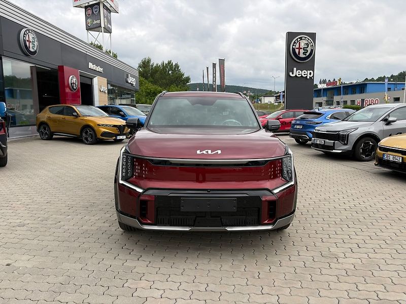 Kia EV9 (2025) 7P 4x4 GT 374 KW + 99,8 KWH MY - fotka 2 z 38