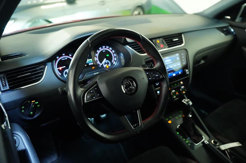 Škoda Octavia - fotka 14 z 28