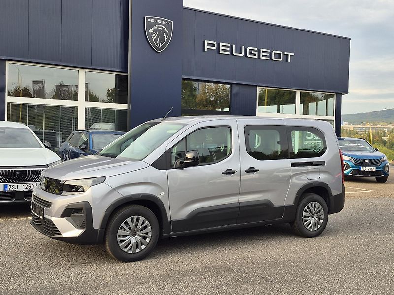 Peugeot Rifter (2026) LONG ALLURE BlueHDi 130 MAN6 - fotka 2 z 23