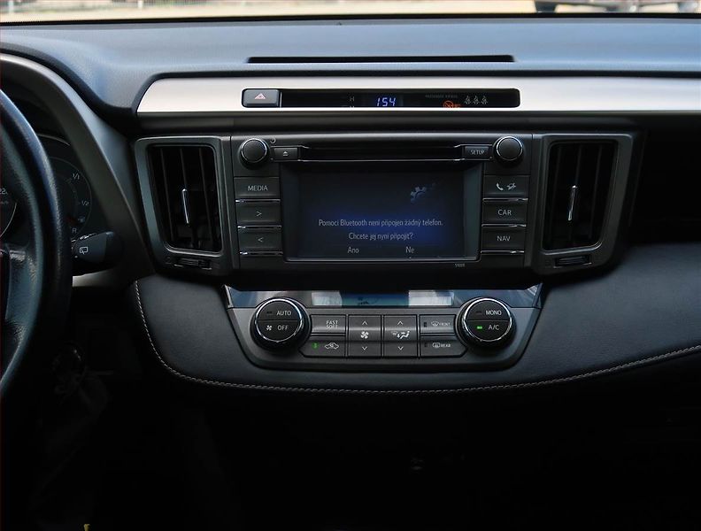 Toyota RAV4 (2015) 2.0 D-4D, ČR,1.maj, Serv.kniha - fotka 12 z 17