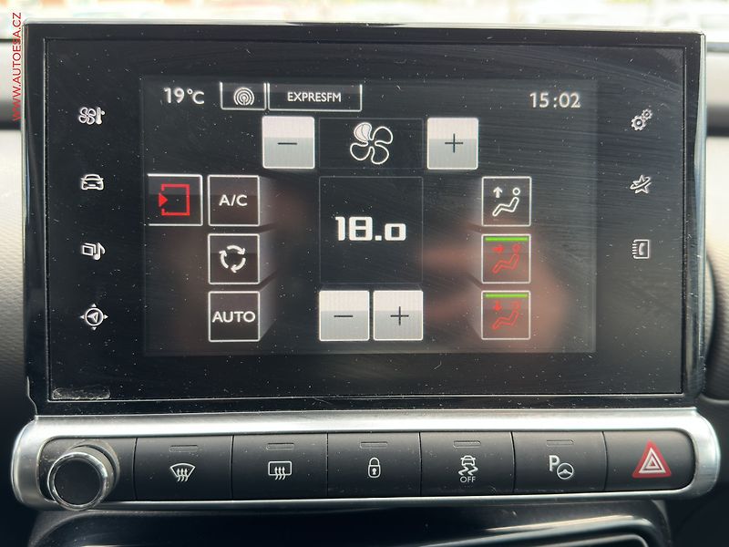 Citroën C4 Cactus (2014) 1.6 HDi, 2.maj,ČR, AT, LED - fotka 15 z 19
