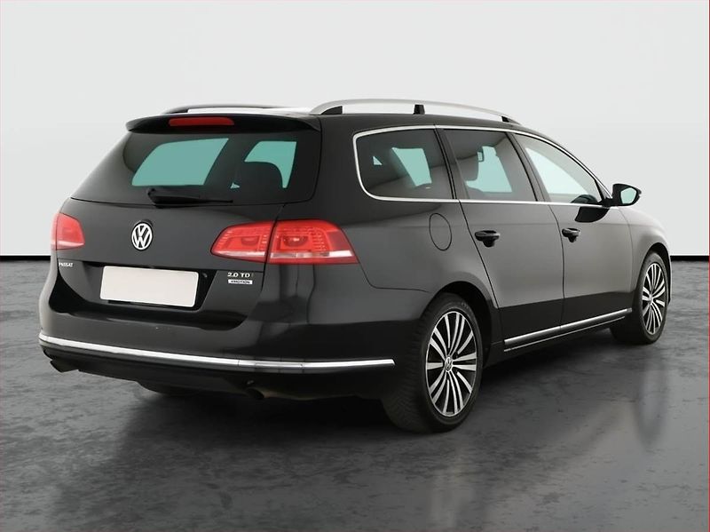 Volkswagen Passat (2013) Highline 2.0 TDI, 4X4 - fotka 5 z 16