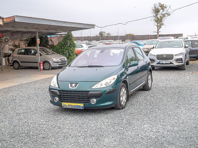 Peugeot 307 (2006) 1.6i 16V 80KW – VÝHŘEV SED - fotka 1 z 38