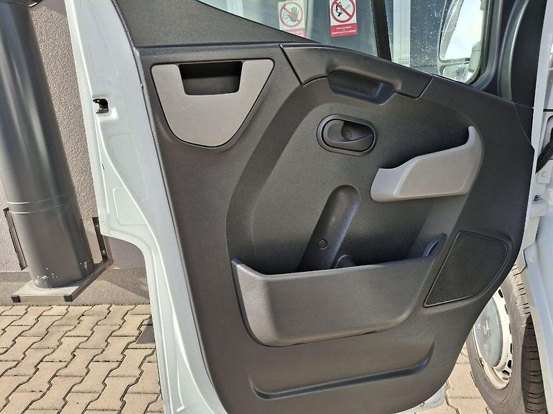Renault Master (2015) 2.3 DCI L4H2, skříň, 120kW - fotka 15 z 26