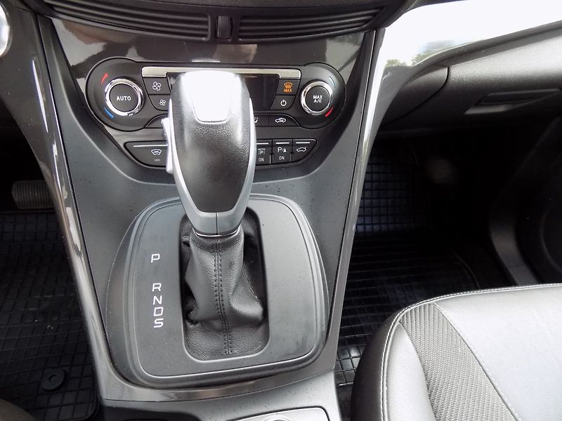 Ford Kuga (2016) 2.0TDCi/Individual/AWD/AT/ - fotka 34 z 44