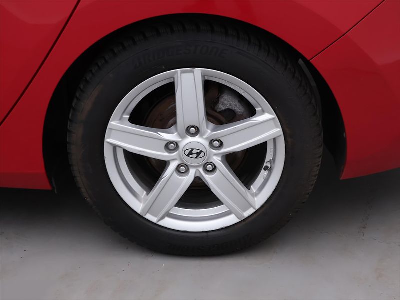 Hyundai i30 1,6 GDI 99kW Trikolor Style CZ - fotka 22 z 29