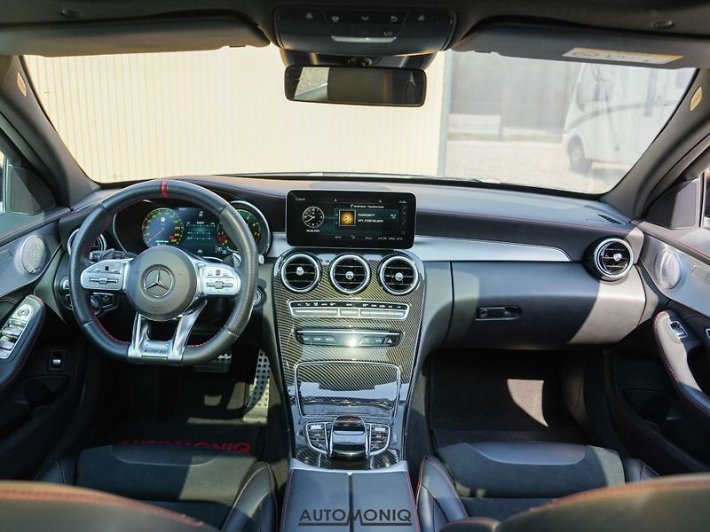 Mercedes-Benz Třídy C (2018) C 43 T AMG 4matic Pano, Multib - fotka 4 z 25