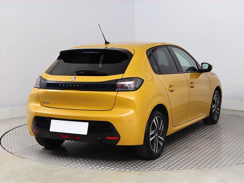Peugeot 208 (2021) 1.2 PureTech, ČR,1.maj - fotka 5 z 19