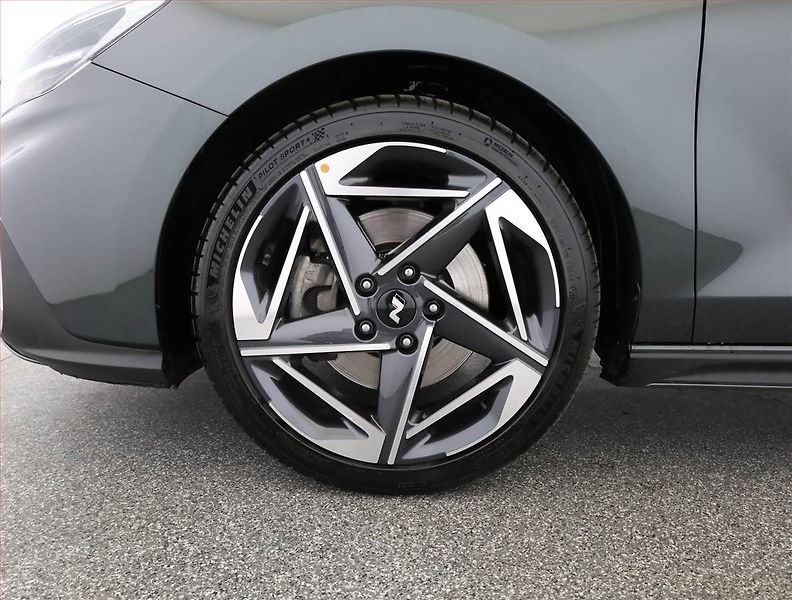Hyundai i30 (2026) 1.5 T-GDI MHEV 48V, N-Line - fotka 18 z 18