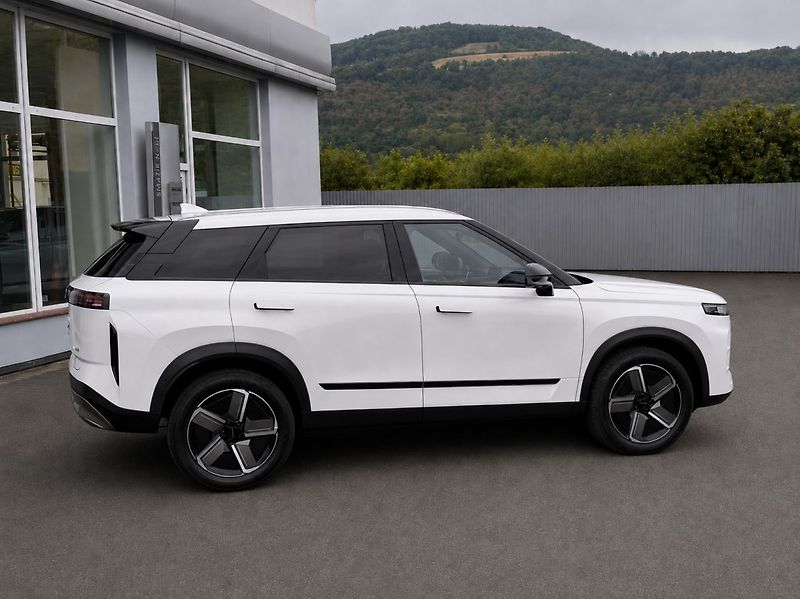 Jaecoo 7 (2026) 1,6 TGI 7AT Exclusive 4x4 - fotka 10 z 44